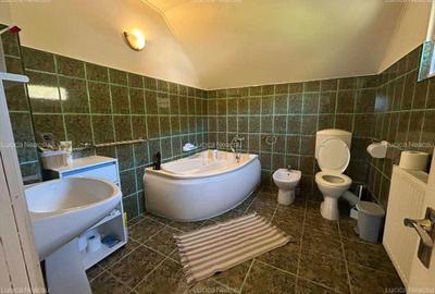 Casă cu 4 camere cu Teren 1150 Mp în Central - 6
