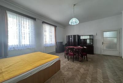 Apartament cu 2 camere semidecomandat în Centrul Istoric - 2