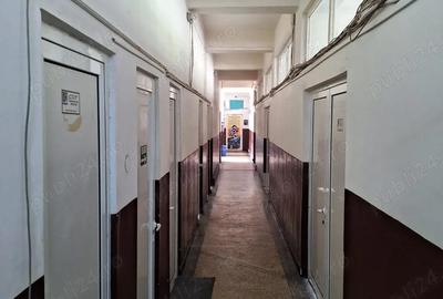 Spațiu comercial, de 13 mp, în Craiovei