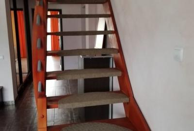 Casă individuală cu 7 camere cu Teren 811 Mp în 1 Mai - 9