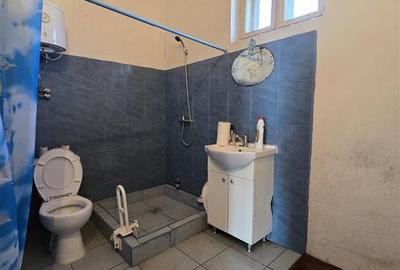 Casă cu 3 camere cu Teren 227 Mp în Central - 9