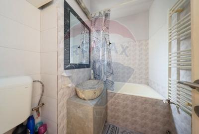 Apartament cu 3 camere de vânzare în zona Vlahuta - 15