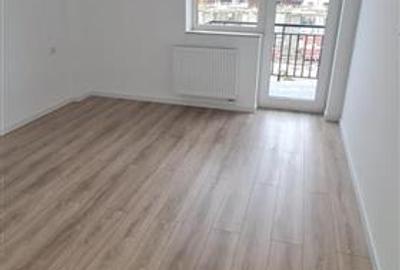 Apartament cu 2 camere decomandat în Tractorul - 3