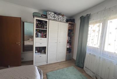 Apartament cu 4 camere decomandat în Vitan - 9