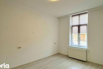 Spațiu comercial, de 63 mp, în Bartolomeu - 12