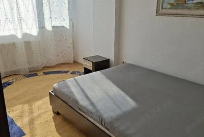 Apartament cu 4 camere decomandat în Soarelui - 2