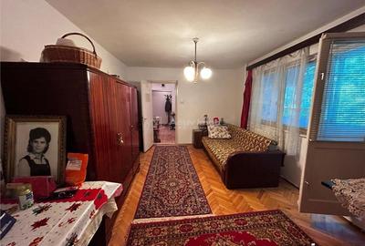 Apartament cu 2 camere semidecomandat în Micro II