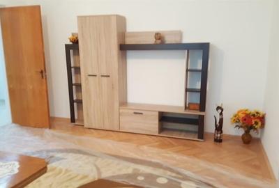 Apartament cu 2 camere circular, mobilat în Titan