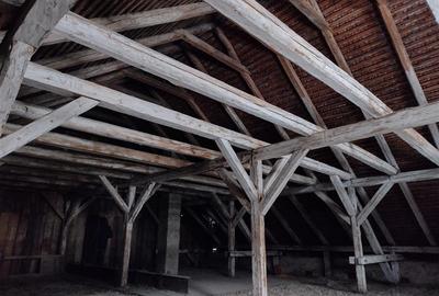 Casă individuală cu 8 camere cu Teren 784 Mp în Vest - 8