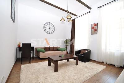 Apartament cu 2 camere semidecomandat, mobilat în Centrul Istoric