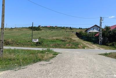 Teren de 2200 mp, în Bucium - 2