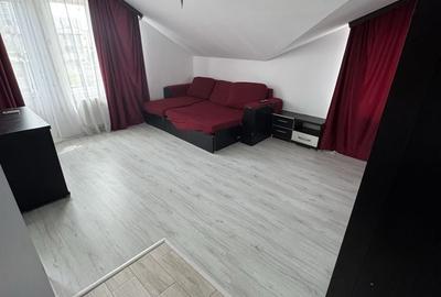 Garsonieră semidecomandată în Apărătorii Patriei - 2