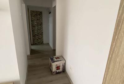 Garsonieră decomandată în Tractorul - 8