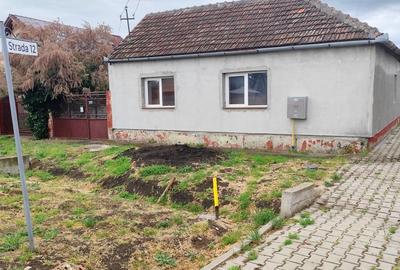 Casă cu 3 camere în Central