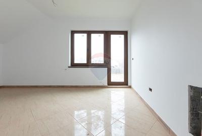 Casa / Vila cu 5 camere de vanzare, strada George Enescu, zona Tache - 15
