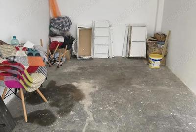 Spațiu comercial, de 10 mp, în Central - 4