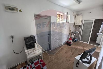 Spațiu comercial, de 53 mp, în Decebal - 3