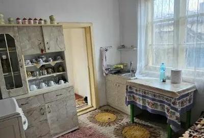Casă cu 2 camere cu Teren 480 Mp în Central - 4