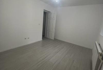 Apartament cu 3 camere decomandat în Central - 9
