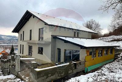 Casă cu 2 camere cu Teren 822 Mp în Central - 5