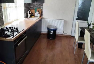Casă cu Teren 1800 Mp în Central - 9