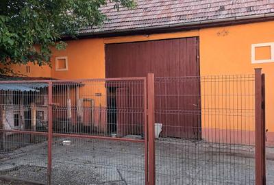 Casă cu 4 camere în Stupini - 4