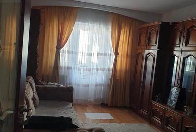 Apartament cu 3 camere decomandat în Central - 2
