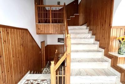 Vila Ideala pentru locuit sau activitati turistice - 2