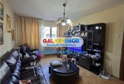 Apartament cu 3 camere decomandat, mobilat în Drumul Taberei