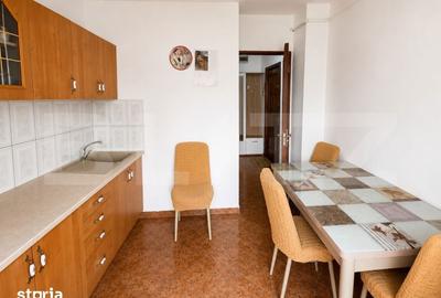 Apartament cu 3 camere decomandat în Micro 12 - 8