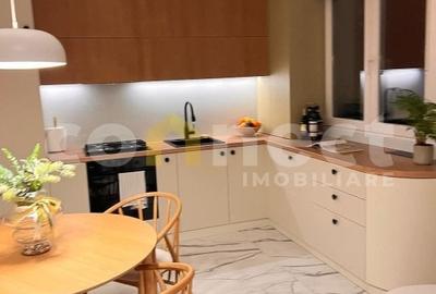 Apartament de 2 camere, semidecomandat, Piata Mihai Viteazu