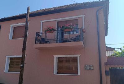 Casă cu 3 camere în Rogerius - 1