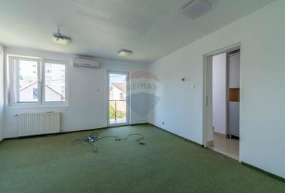 Casă individuală cu 12 camere cu Teren 153 Mp în Semicentral - 11