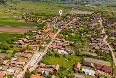 Casă cu 4 camere cu Teren 1149 Mp în Poian - 9