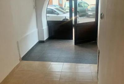 Spatiu Comercial 15 mp Central - 1