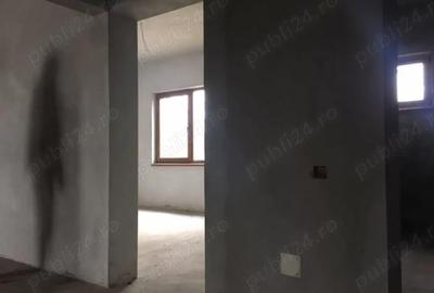 Casă cu 4 camere în Dobroești - 1