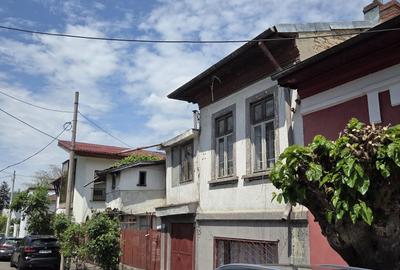 Casă cu 4 camere în Titulescu - 2