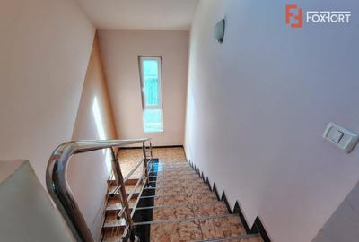 Casă individuală cu 6 camere cu Canalizare în Girocului - 12