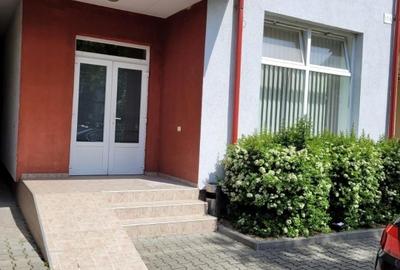 Proprietar inchiriez birou 50 mp - 1