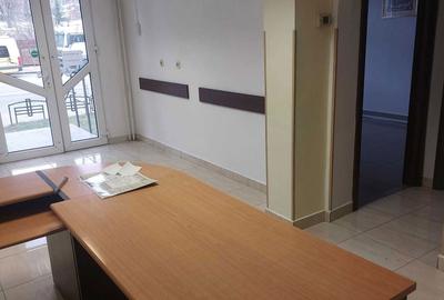 Spațiu comercial, de 45 mp, în Central - 6