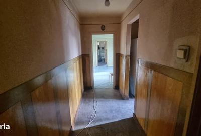 Apartament cu 4 camere în Decebal - 5