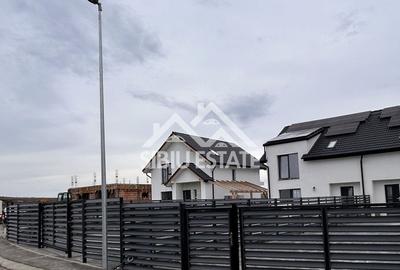 Casă individuală cu 5 camere cu Canalizare în Șura Mică - 3