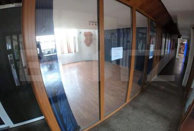 Spațiu comercial, de 32 mp, în Ultracentral - 1