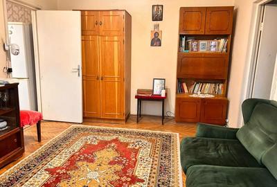 3 camere BRAZDA,etaj 3 ,2 balcoane. - 4