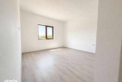 Casă cu 7 camere cu Teren 219 Mp în Coiciu - 4
