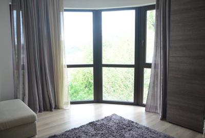 Apartament cu 3 camere decomandat în Dealul Cetății - 1