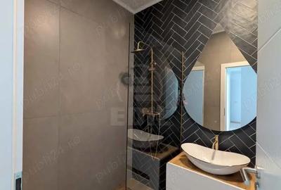 Apartament cu 3 camere semidecomandat în Central - 6