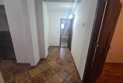 Apartament cu trei camere si beci zona Octavian Paler - 3
