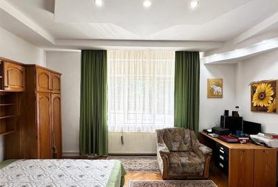 Zona Piata de Alimente, casa D+P+1 - 2