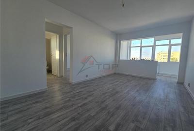 Apartament cu 2 camere semidecomandat în Podu Roș